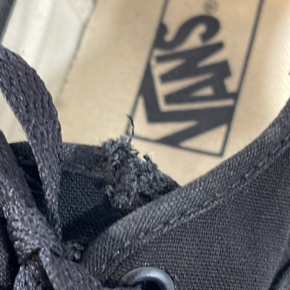 VANS Authentic Lace Low Top Skateboard Shoes All Black 721565 Sneakers M6 / W7.5 - Picture 5 of 13